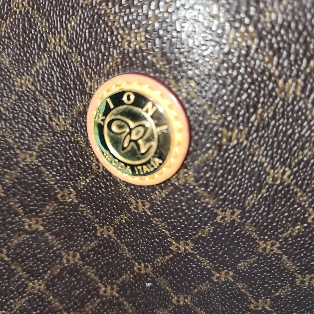 RIONI ITALY EUC BROWN EAST WEST SIGNATURE SHOULDER BAG